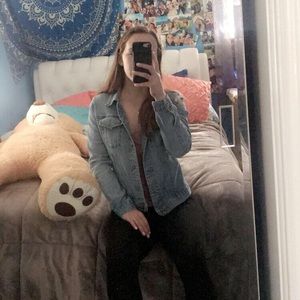 Meet your Posher, Julianna